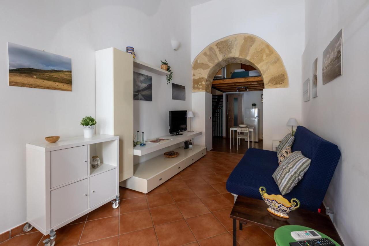 La Casa Del Cacciatore - Alloggio Con Terrazzo Διαμέρισμα Παλέρμο Εξωτερικό φωτογραφία