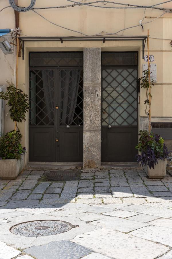 La Casa Del Cacciatore - Alloggio Con Terrazzo Διαμέρισμα Παλέρμο Εξωτερικό φωτογραφία